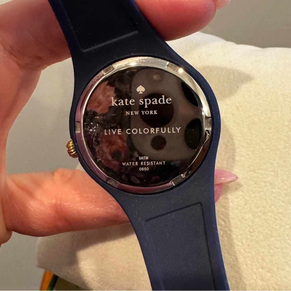 kate spade women’s watch, gold tone with navy blue silicone strap - Picture 3 of 10